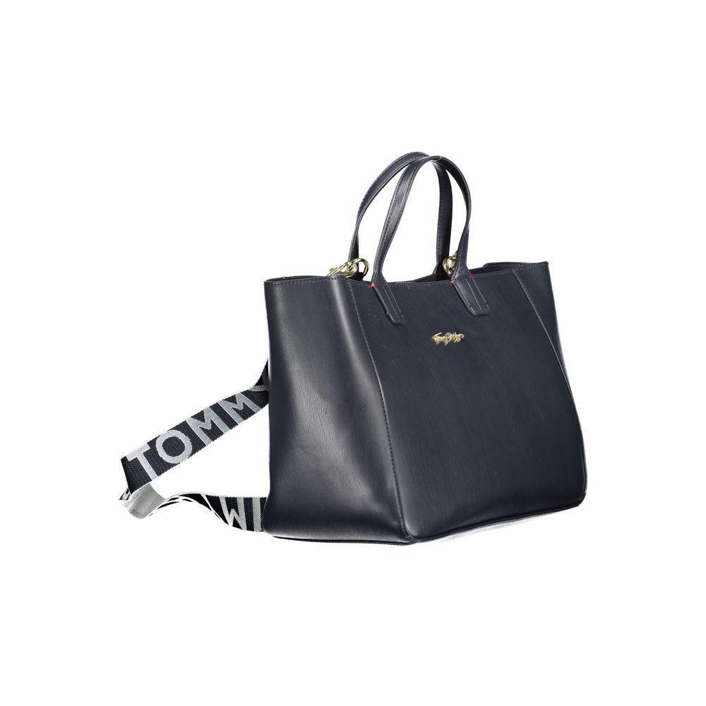 Front view with bag zipped and handles upright.
